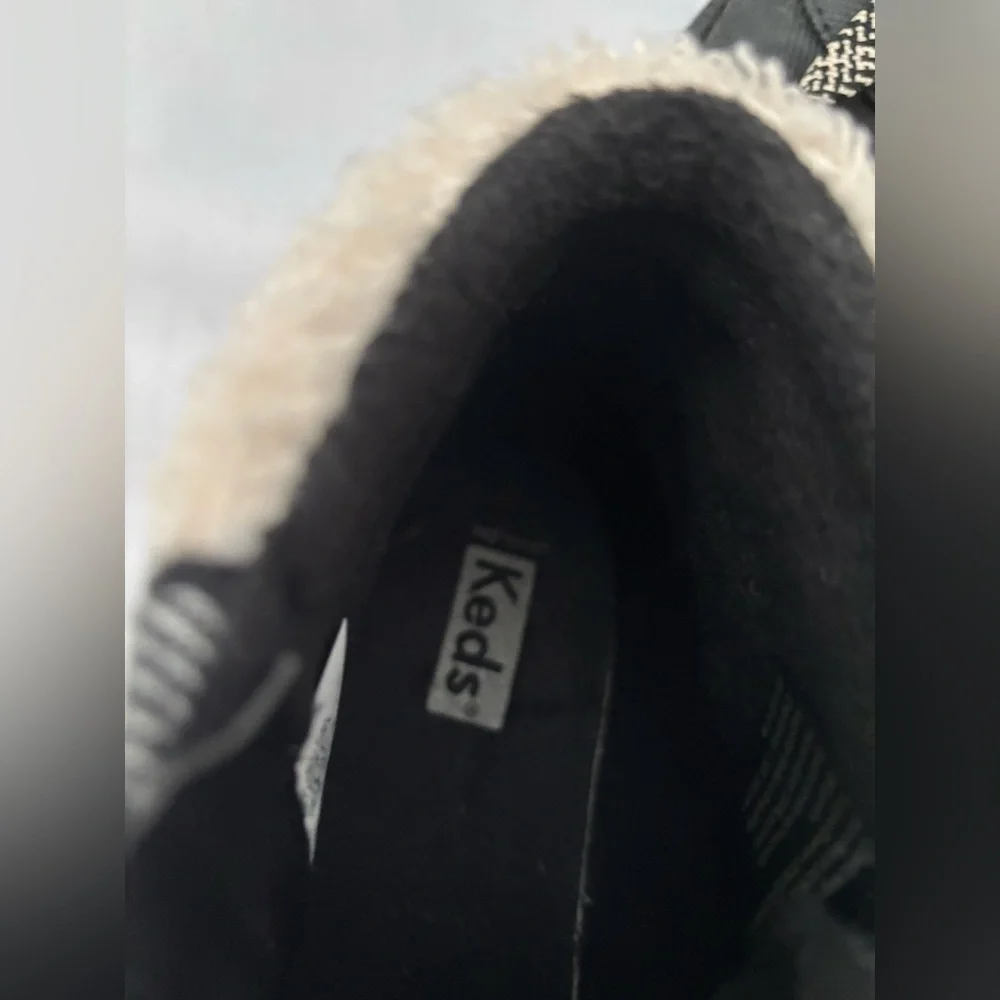 KEDS ANKLE HIGH SCOUT BOOTS FLEECE INSOLE RUBBER OUTSOLE COMFY SNEAKER BOOT SZ 8 - Picture 9 of 10